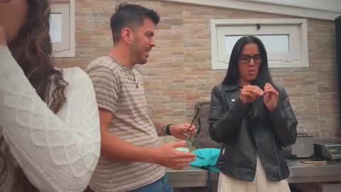 ANDREA STEPH  MIKE online show from 10-17-25, 09:01