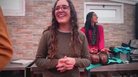 ANDREA STEPH  MIKE online show from 11-25-25, 10:15