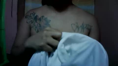 Snapshot of naughtymom_33 chatting on 10-18-25, 02:03 naughtymom_33 online show from 10-18-25, 02:03