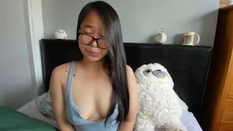 Gigi Chu  online show from 10-05-25, 01:09