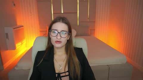 Snapshot of naughtynursevibe chatting on 10-21-25, 06:25 Ur Nurse online show from 10-21-25, 06:25