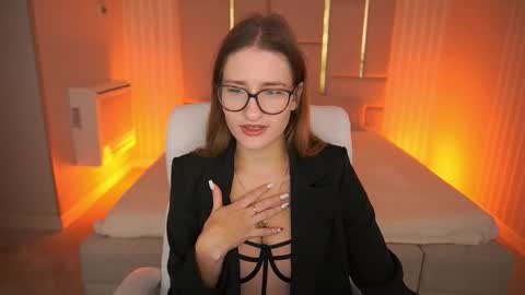 Snapshot of naughtynursevibe chatting on 10-24-25, 06:21 Ur Nurse online show from 10-24-25, 06:21