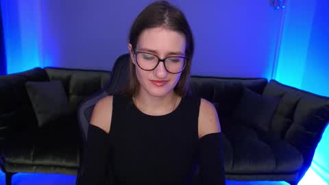 Snapshot of naughtynursevibe chatting on 10-28-25, 07:01 Ur Nurse online show from 10-28-25, 07:01