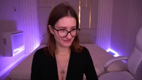 Snapshot of naughtynursevibe chatting on 11-11-25, 06:46 Ur Nurse online show from 11-11-25, 06:46