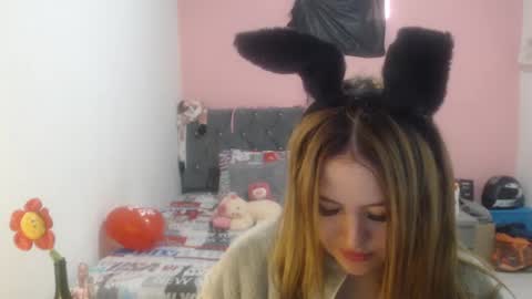 naughtyplayass online show from 03-12-25, 07:38