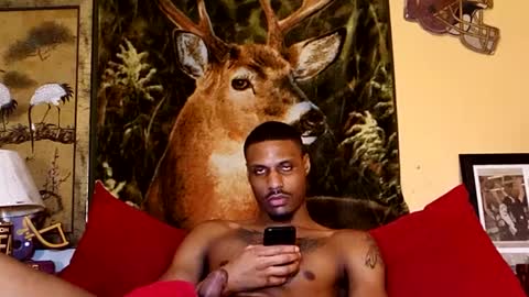 Snapshot of naughtyy_ken chatting on 12-24-24, 07:11 Mekhi or Khi online show from 12-24-24, 07:11
