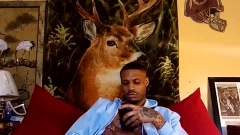 Snapshot of naughtyy_ken chatting on 01-17-25, 07:27 Mekhi or Khi online show from 01-17-25, 07:27