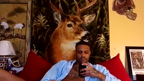Snapshot of naughtyy_ken chatting on 01-18-25, 01:08 Mekhi or Khi online show from 01-18-25, 01:08