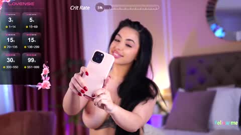 Snapshot of naugthymilfx chatting on 02-18-25, 11:55 Nico online show from 02-18-25, 11:55