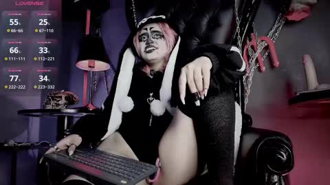 Navier  online show from 02-24-26, 09:24