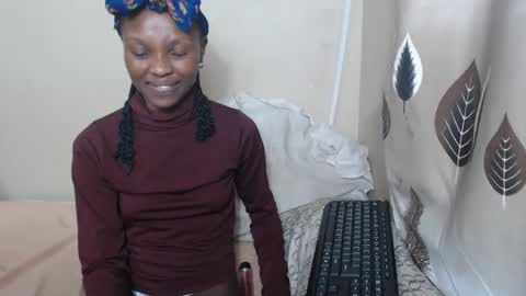 nawtylarissa_ online show from 09-24-25, 05:05