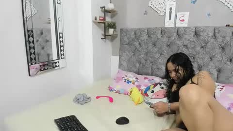 nay_and_aleja online show from 12-04-24, 02:53