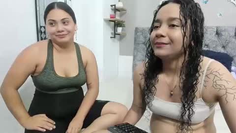 nay_and_aleja online show from 01-30-25, 02:38