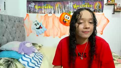 nay_and_aleja online show from 10-24-25, 02:30