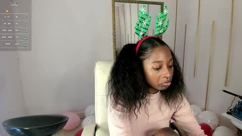 Nayaris 3 online show from 12-18-24, 02:32