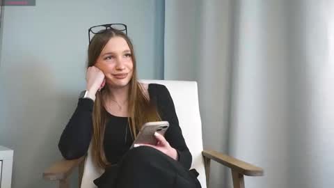 Snapshot of nayeomy chatting on 03-29-26, 02:28 Anika online show from 03-29-26, 02:28