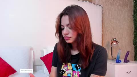 Mia  online show from 09-25-25, 04:16
