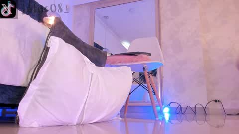 Juli  online show from 01-11-25, 02:47