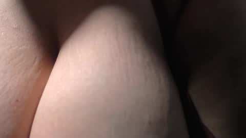 Laura   online show from 10-07-25, 02:58