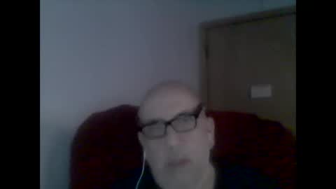 Snapshot of needlesslove chatting on 03-01-25, 11:26 Tom online show from 03-01-25, 11:26