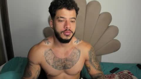 Snapshot of neeii chatting on 11-01-25, 09:55 Nei turn green online show from 11-01-25, 09:55