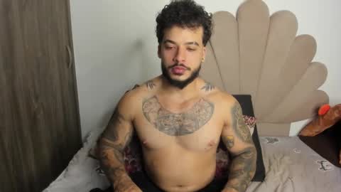 Snapshot of neeii chatting on 02-10-26, 11:42 Nei turn green online show from 02-10-26, 11:42