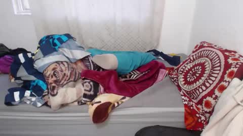 Zoe online show from 10-08-25, 10:57