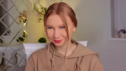 Snapshot of neldabarer chatting on 12-16-25, 01:10 Petra online show from 12-16-25, 01:10