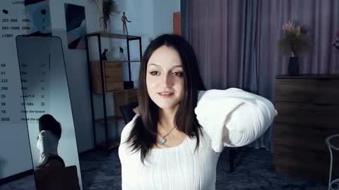 Snapshot of neldaestey chatting on 10-22-25, 08:14 Vicky and Beatrice online show from 10-22-25, 08:14