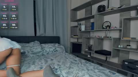 Snapshot of neldaestey chatting on 11-17-25, 07:08 Vicky and Beatrice online show from 11-17-25, 07:08