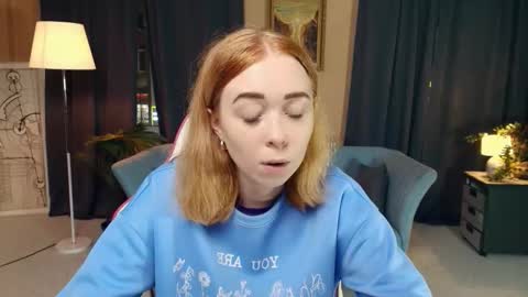 Snapshot of nelliemathers chatting on 11-21-25, 07:45 Nelli online show from 11-21-25, 07:45