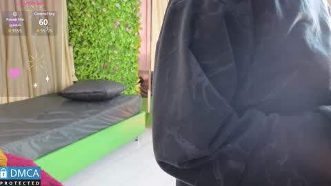 Salome Nena cupcake online show from 02-16-26, 11:06