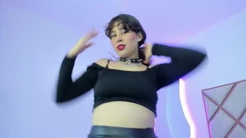 Snapshot of nenaarisk chatting on 02-07-26, 01:26 nenaarisk online show from 02-07-26, 01:26