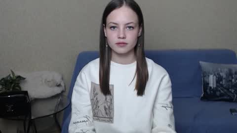 Snapshot of nensi_sweet chatting on 02-19-25, 06:00 nensi_sweet online show from 02-19-25, 06:00