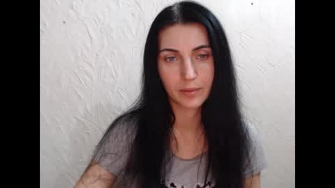 Nensy online show from 12-22-24, 12:07