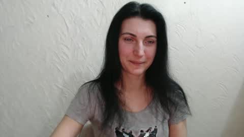 Nensy online show from 02-15-25, 07:17