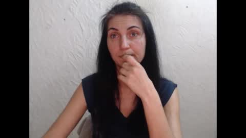 Nensy online show from 10-27-25, 02:21