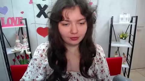 NeonilaLisova online show from 10-04-25, 05:38