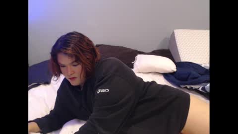 Snapshot of neonneon2601 chatting on 12-09-24, 12:45 Neon online show from 12-09-24, 12:45