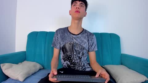  NeoRaptis  jhonatan  online show from 12-17-24, 08:21