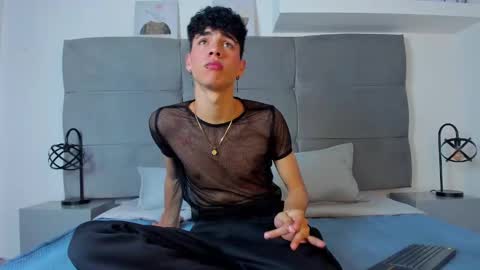  NeoRaptis  jhonatan  online show from 02-04-25, 08:28