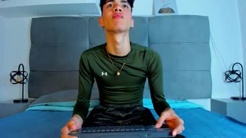 NeoRaptis  jhonatan  online show from 02-13-25, 08:13