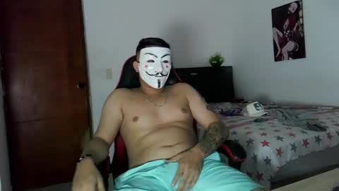 Snapshot of nerek_master chatting on 11-01-25, 01:51 nerek master online show from 11-01-25, 01:51