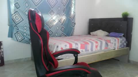 Snapshot of nerek_master chatting on 11-16-25, 04:56 nerek master online show from 11-16-25, 04:56