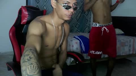 Snapshot of nerek_master chatting on 11-17-25, 08:25 nerek master online show from 11-17-25, 08:25