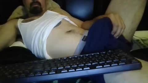 Snapshot of nerfylil2 chatting on 12-13-24, 06:00 Nerfylil online show from 12-13-24, 06:00