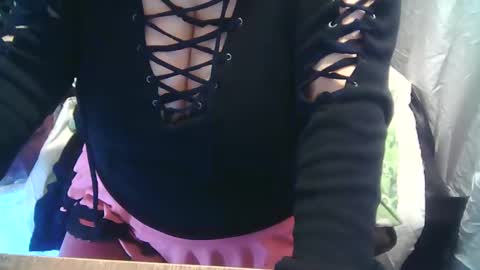 Snapshot of neslihan35 chatting on 02-02-25, 10:28 neslihan online show from 02-02-25, 10:28