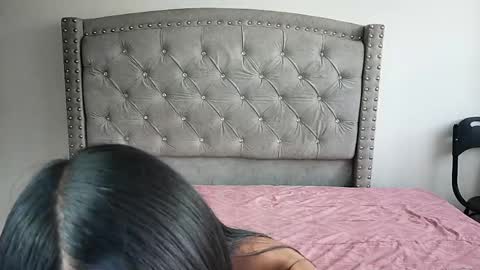 nesuko_kamado online show from 12-12-24, 07:59