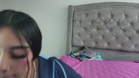 nesuko_kamado online show from 10-09-25, 04:27