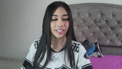 nesuko_kamado online show from 11-26-25, 12:39